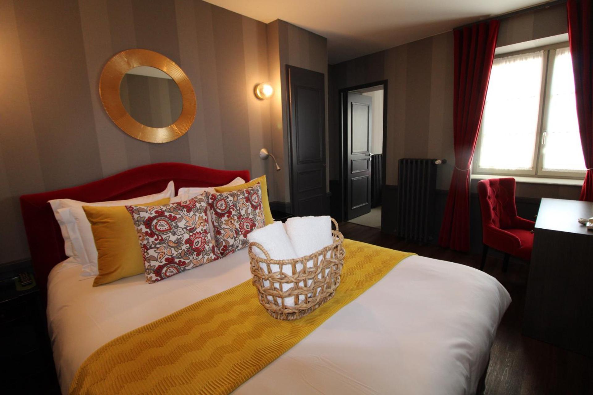 Alexandra Hotel